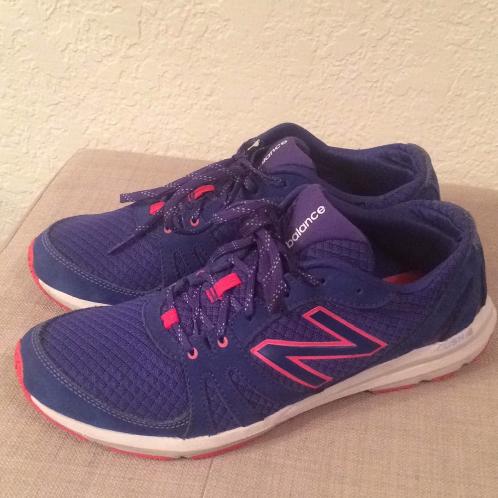 New Balance athletic shoes size 11